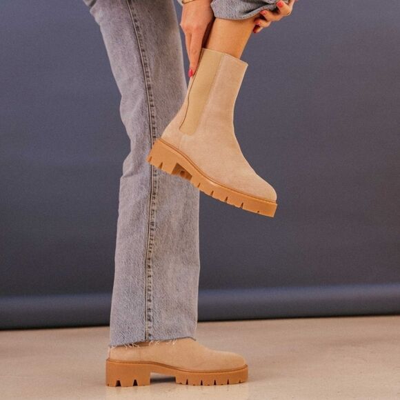 Suede Beige Khaki Chunky Heels Ankle Boots Size 8 NWOT - Picture 1 of 7